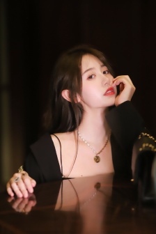 哎吔女朋友在线观看